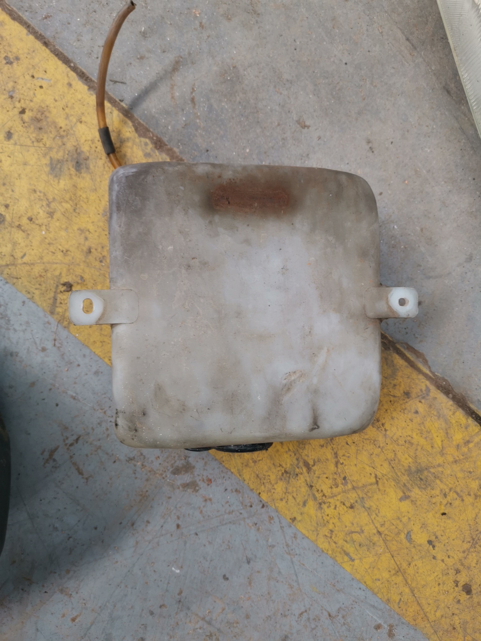 DEPOSITO AGUA FORD TRANSIT Caixa (T_ _) | 85 - 92