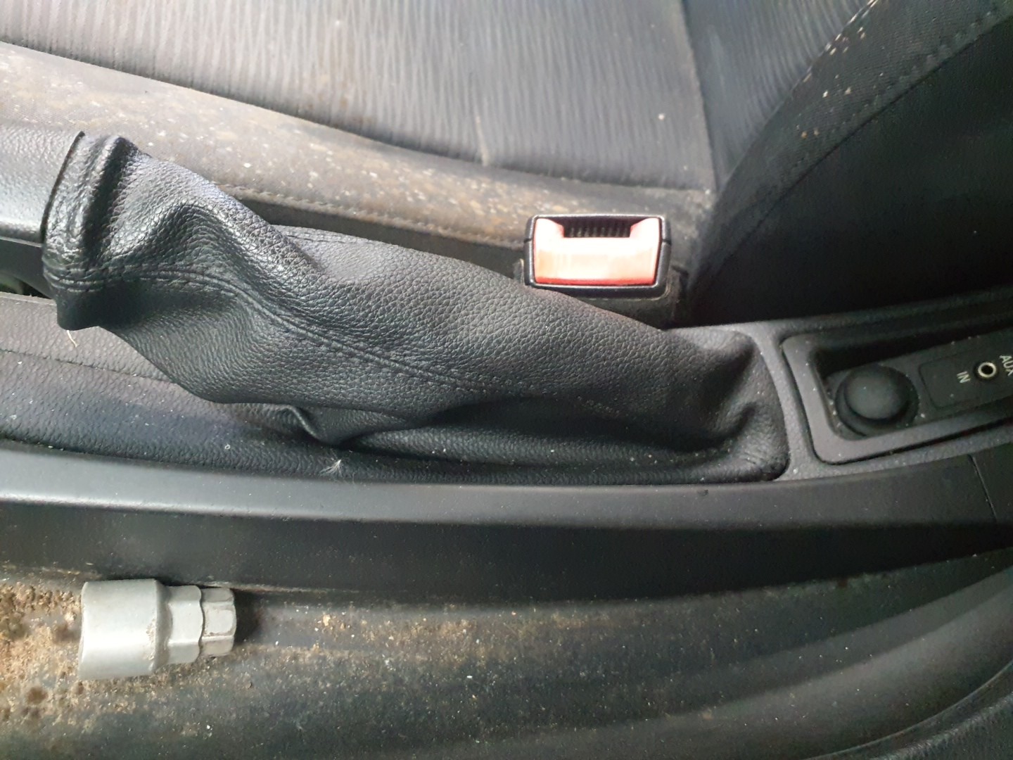 TRAVAO DE MAO BMW 118D Imagem-1