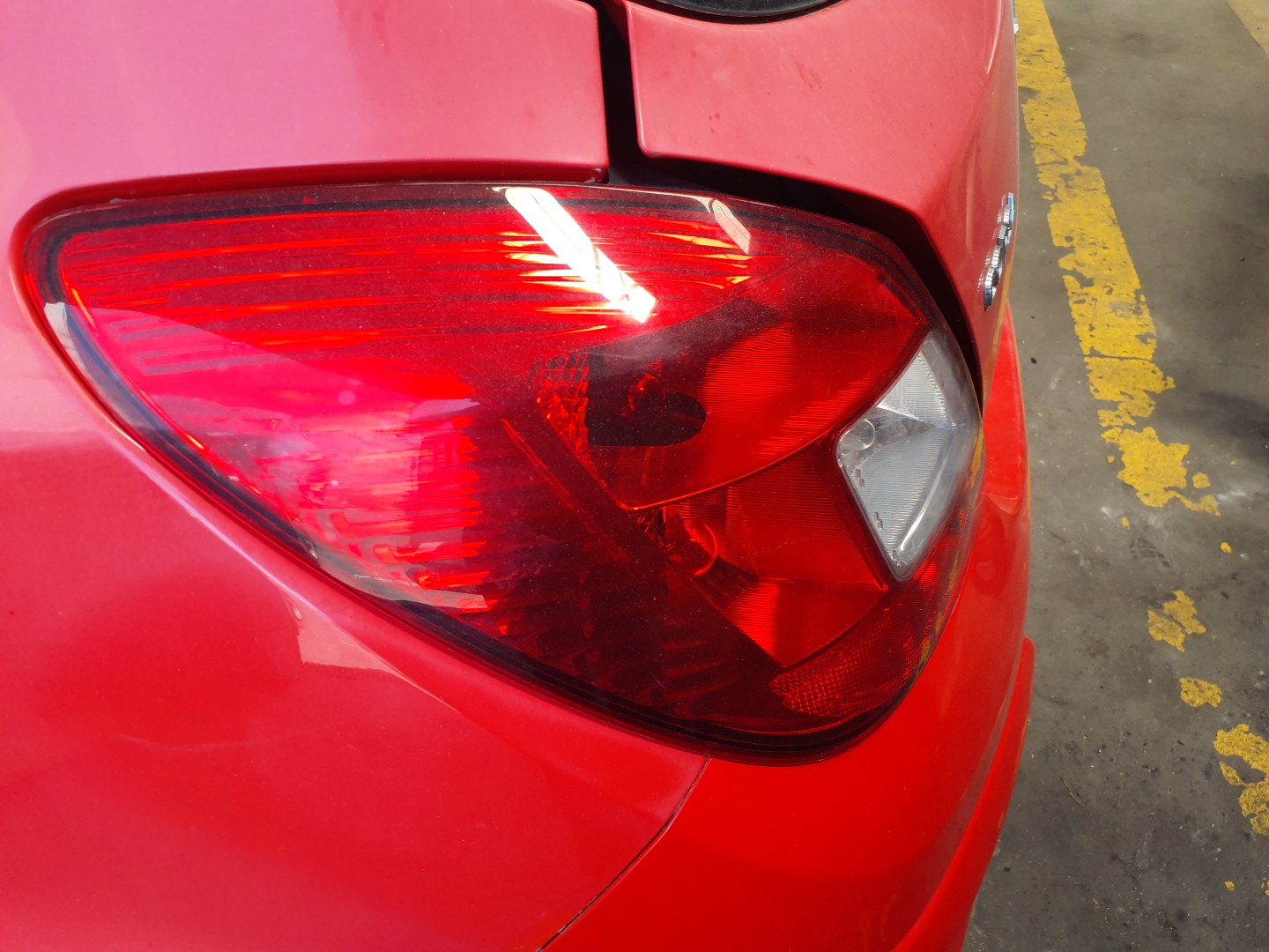 FAROLIM MALA ESQ. OPEL CORSA D (S07) | 06 - 14 Imagem-1