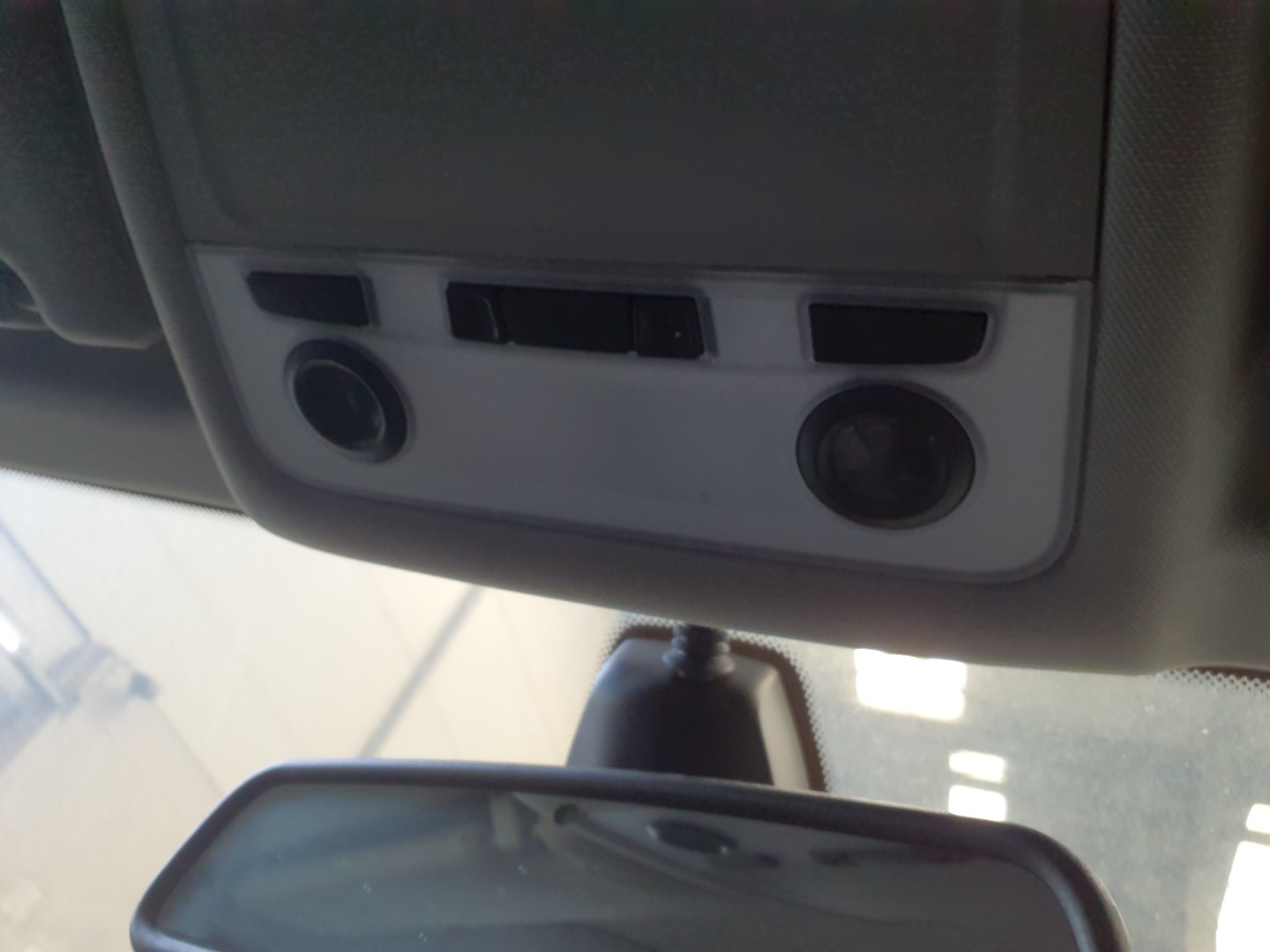 PLAFONIER BMW 320 Imagem-0