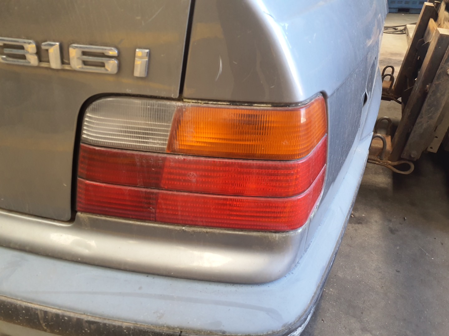FAROLIM MALA DIR. BMW 316 I