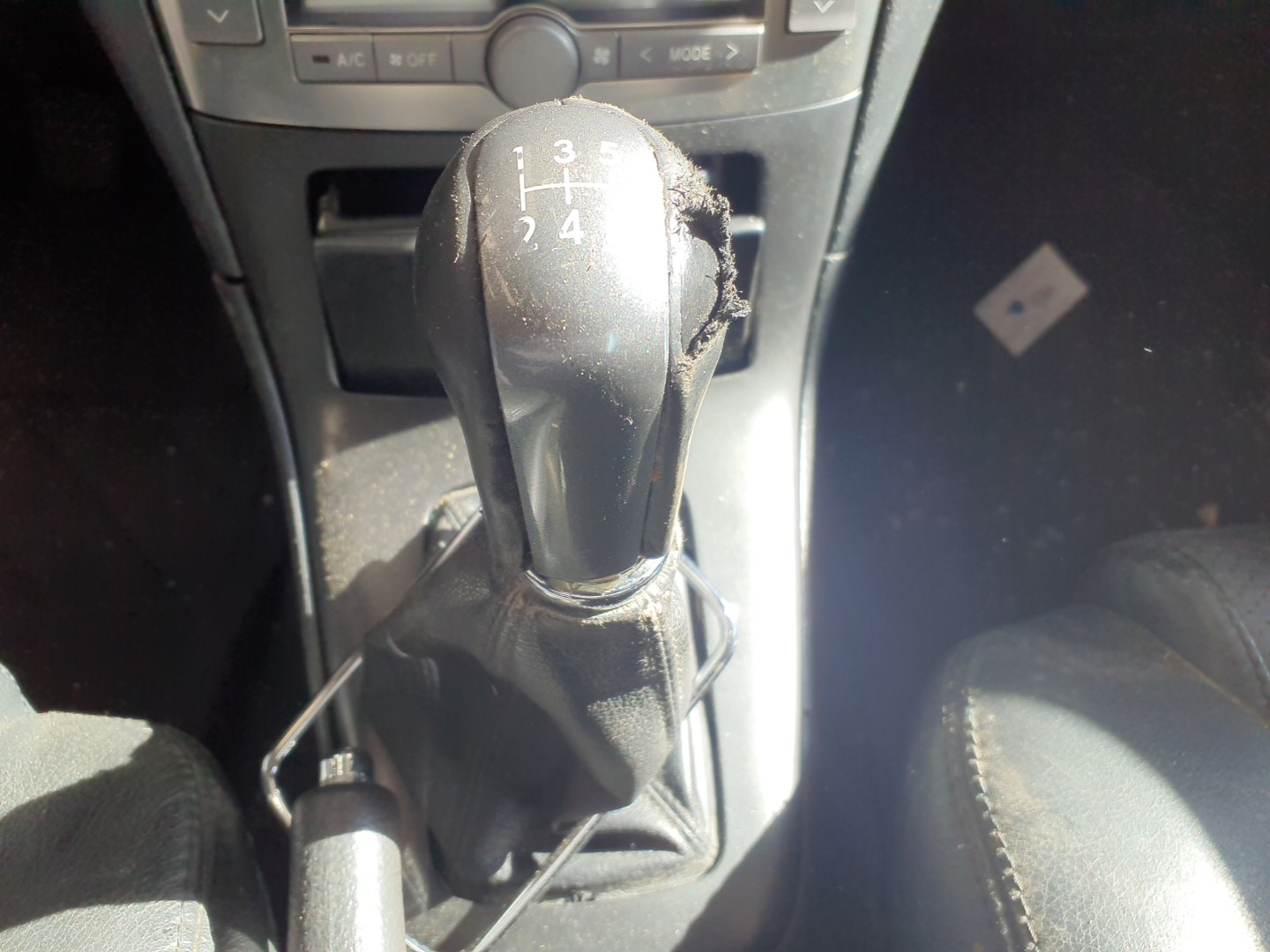 SELETOR VELOCIDADES TOYOTA AVENSIS (_T25_) | 03 - 08