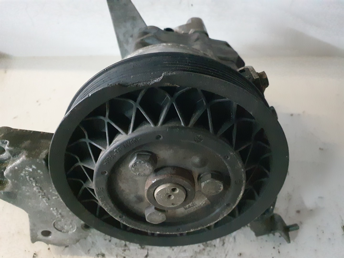 BOMBA DIREÇÃO ASSISTIDA BMW 5 (E60) | 01 - 10 Imagem-1