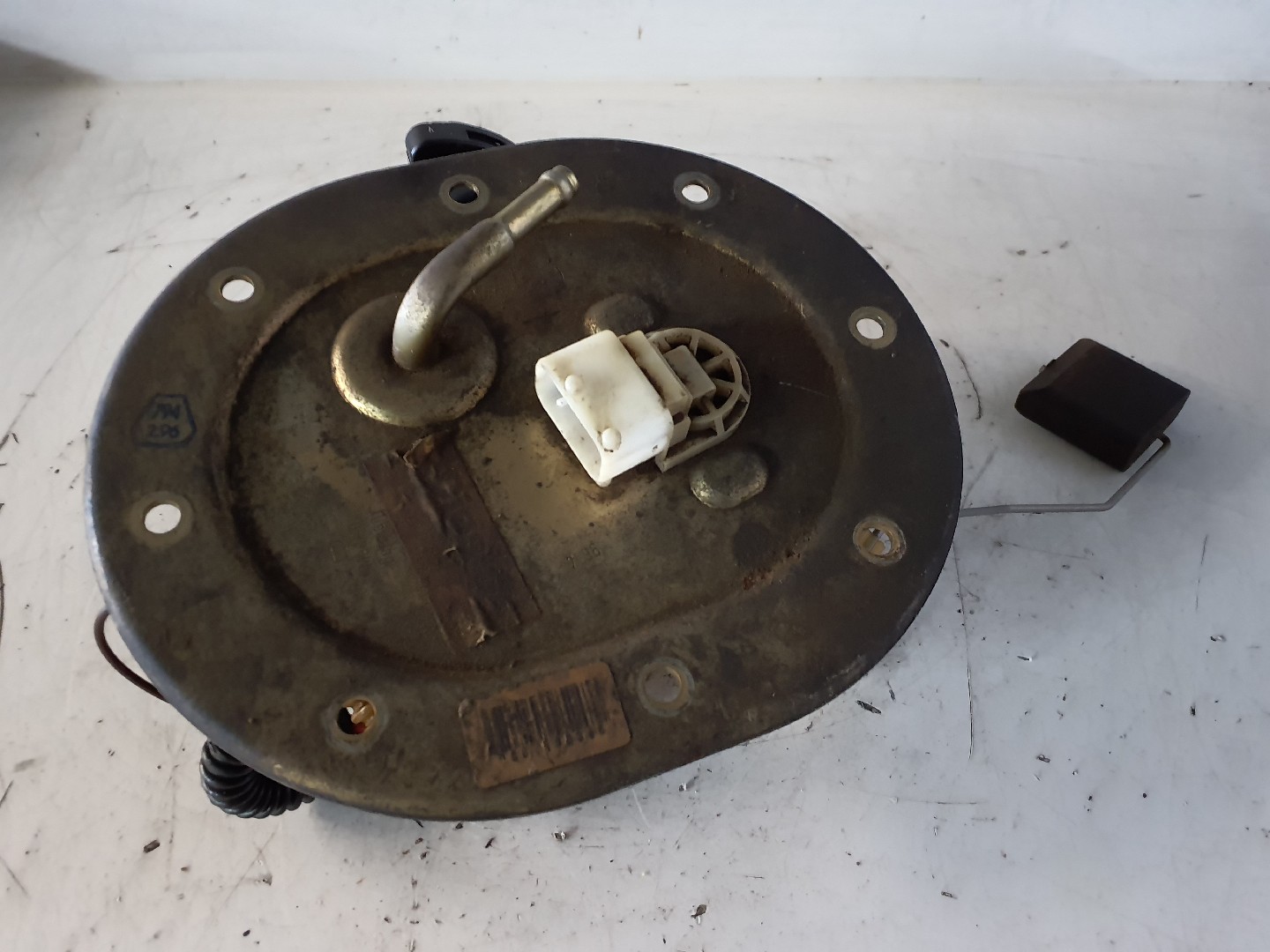 BOMBA GASOLINA BMW 7 (E38) | 94 - 01 Imagem-1