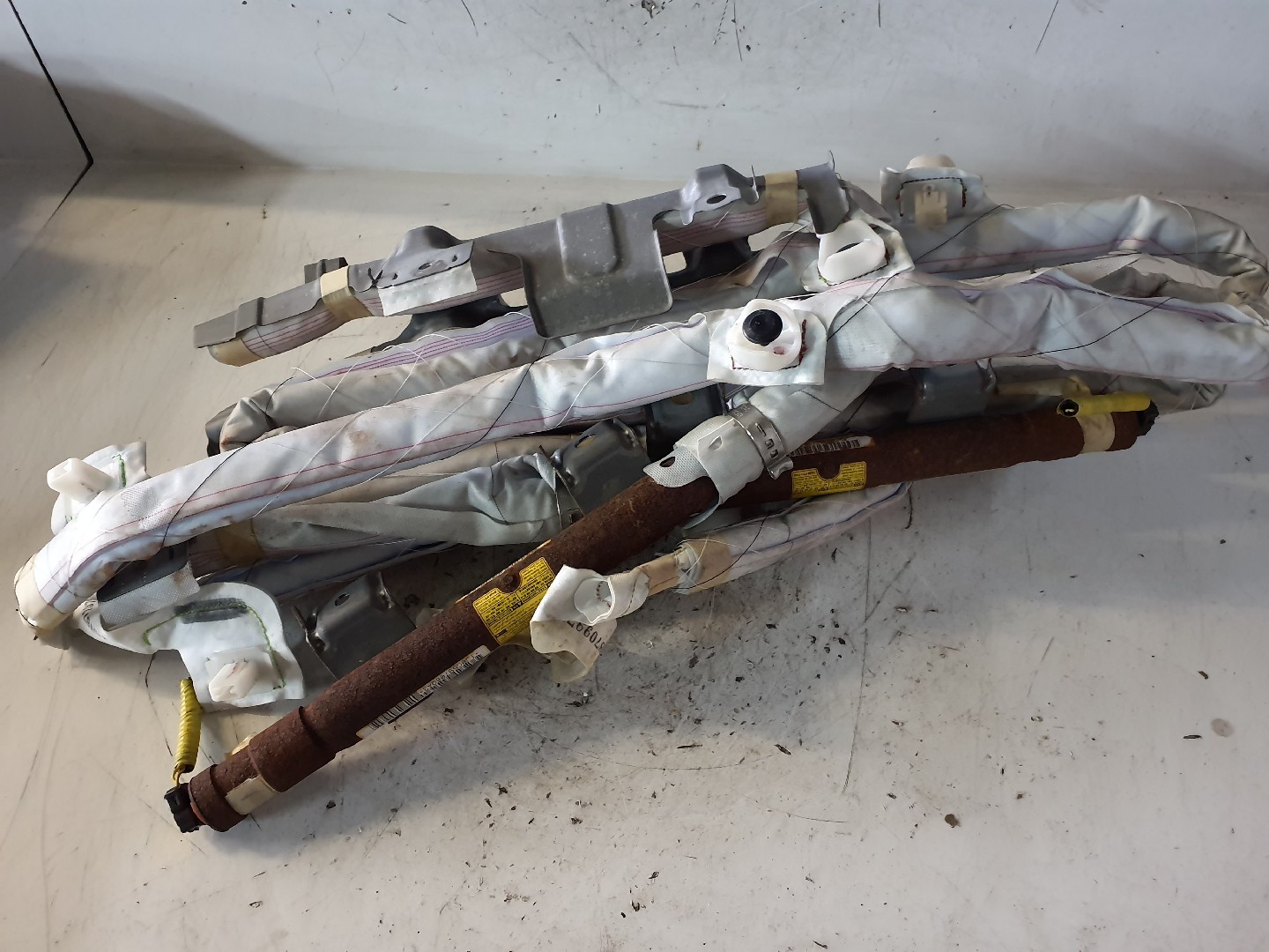 AIRBAG CORTINA ESQUERDA TOYOTA AURIS (_E15_) | 06 - 12