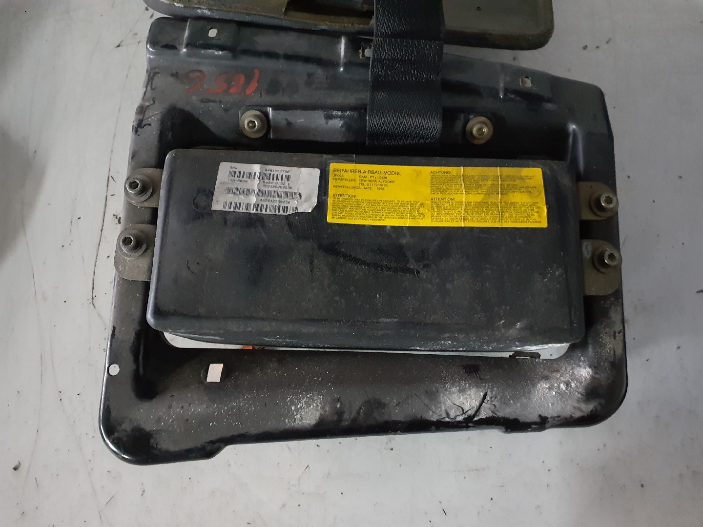 AIRBAG PASSAGEIRO BMW 5 (E34) | 87 - 95 Imagem-1