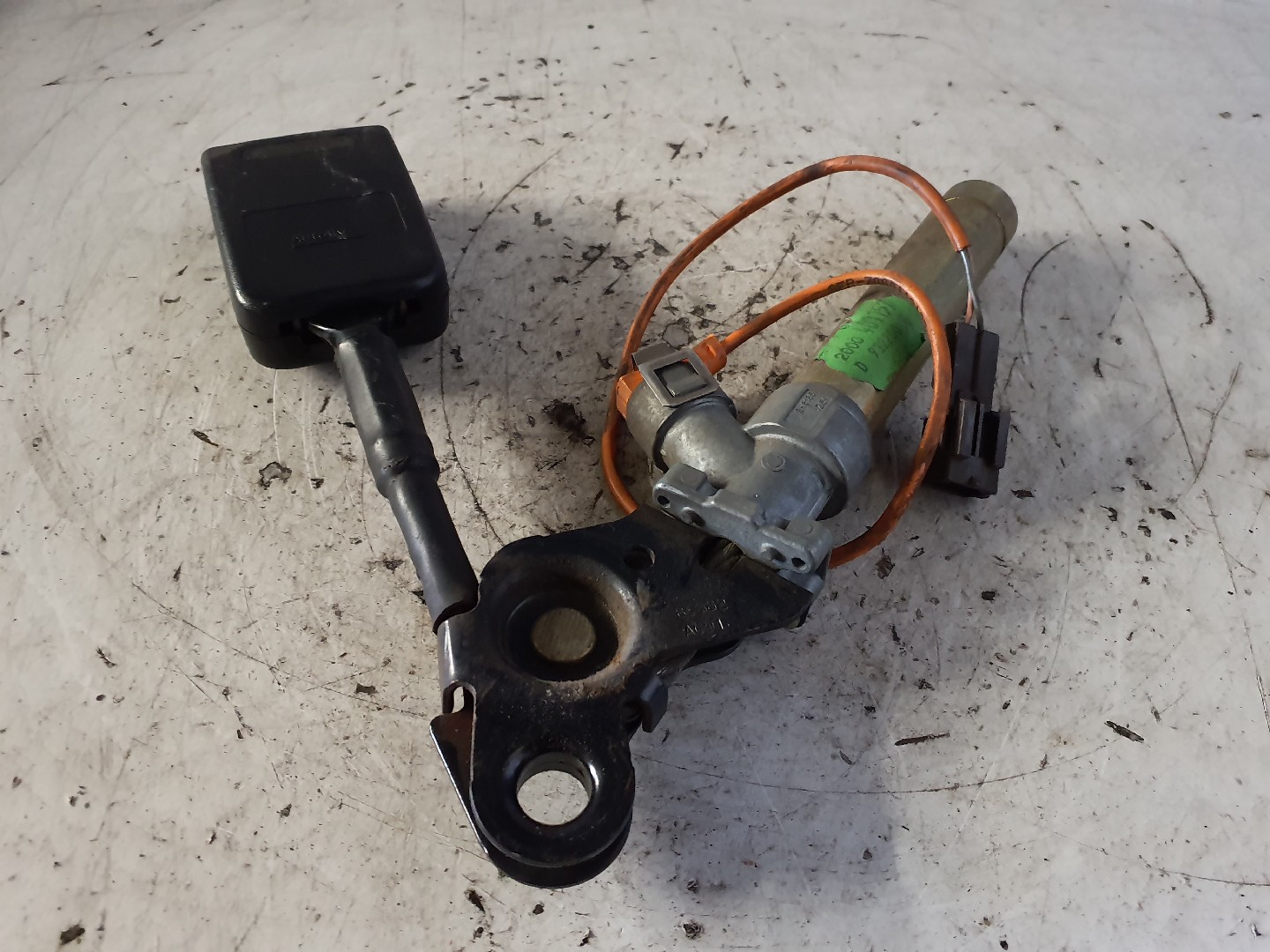 PRETENSOR DE CINTO CITROEN SAXO (S0, S1) | 96 - 04 Imagem-1