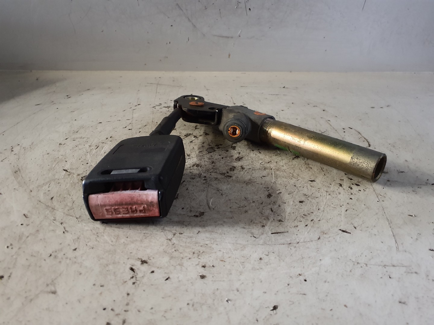 PRETENSOR DE CINTO CITROEN SAXO (S0, S1) | 96 - 04 Imagem-1