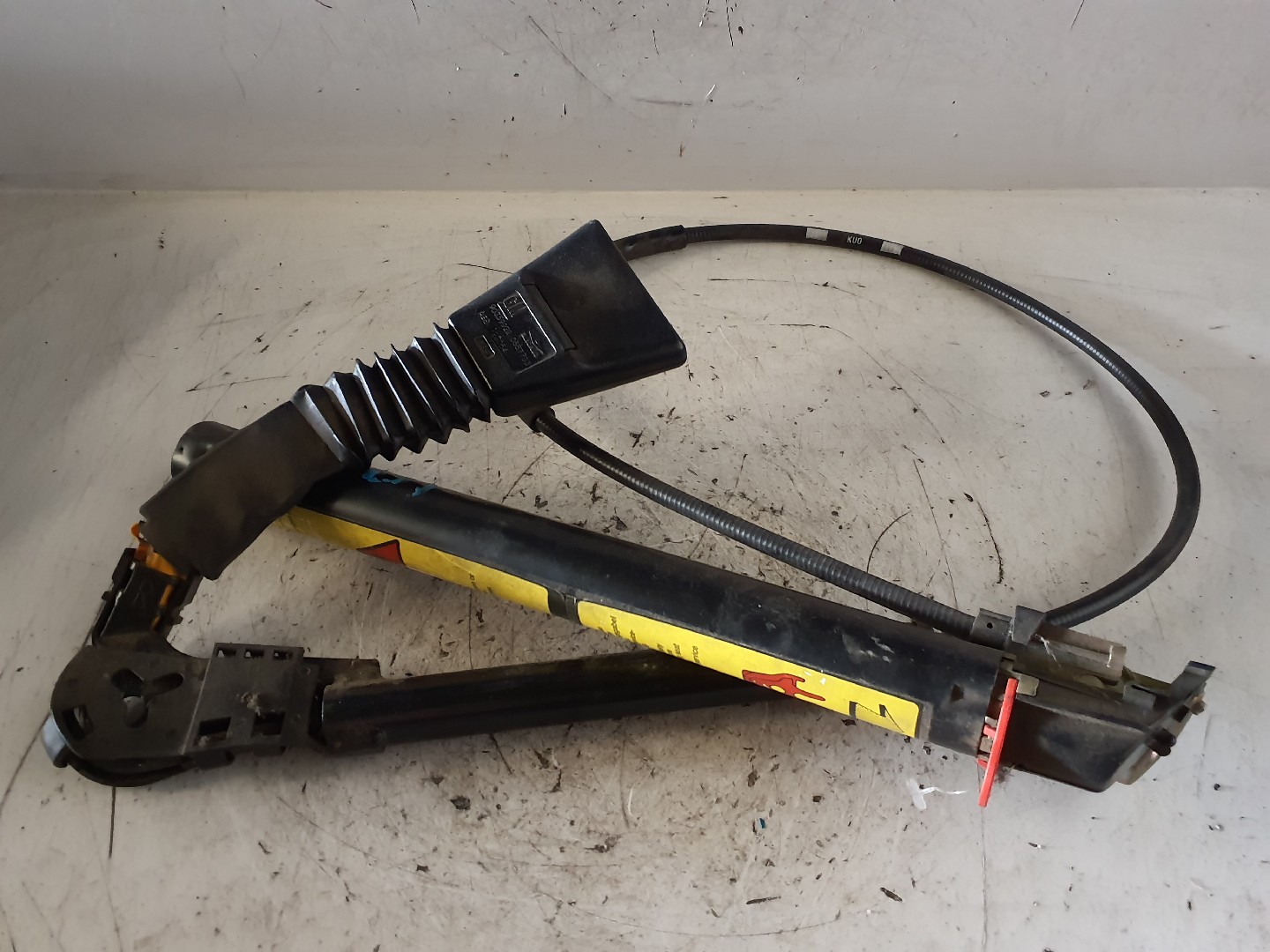 PRETENSOR DE CINTO OPEL ASTRA F (T92) | 91 - 98 Imagem-1