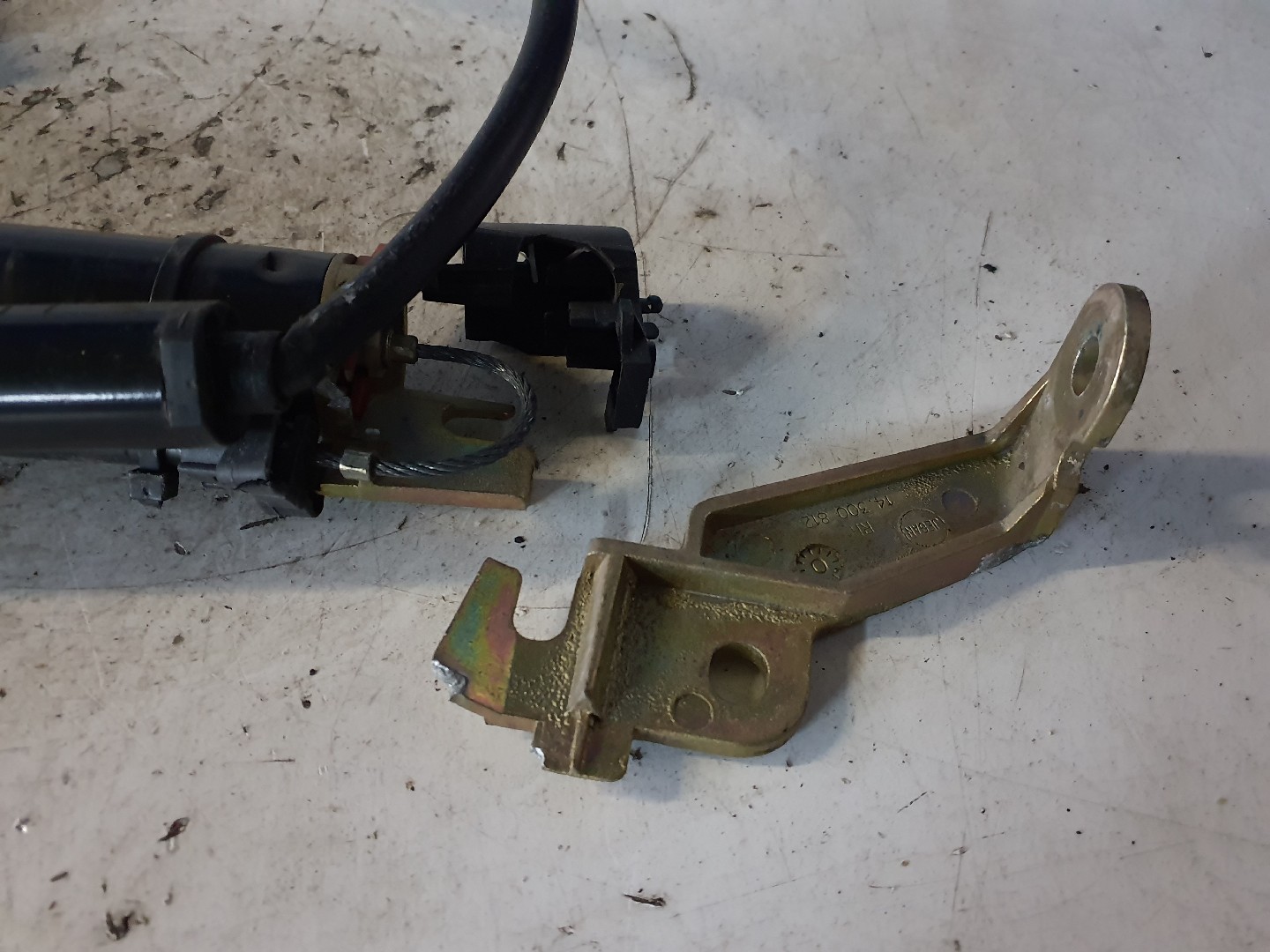 PRETENSOR DE CINTO OPEL CORSA B (S93) | 93 - 02 Imagem-0