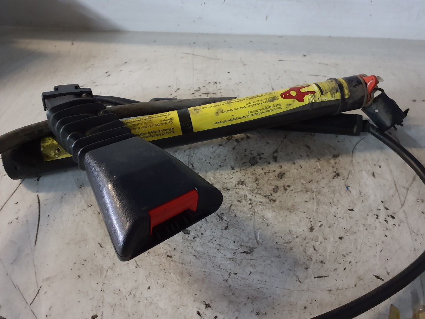 PRETENSOR DE CINTO OPEL CORSA B (S93) | 93 - 02 Imagem-1