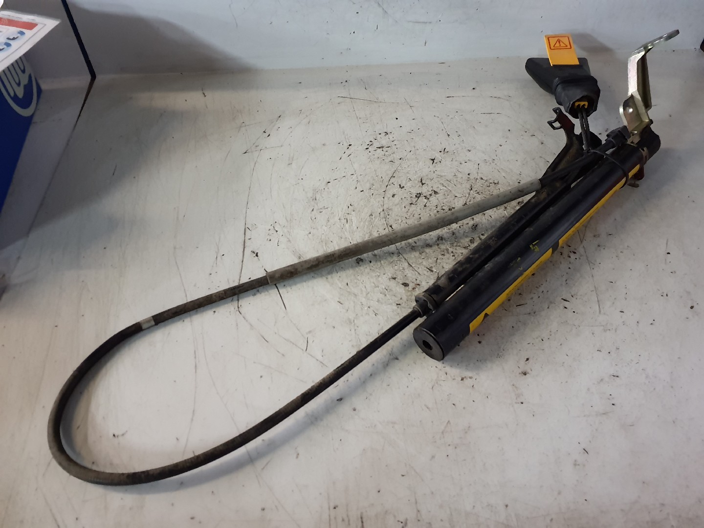 PRETENSOR DE CINTO OPEL CORSA B (S93) | 93 - 02