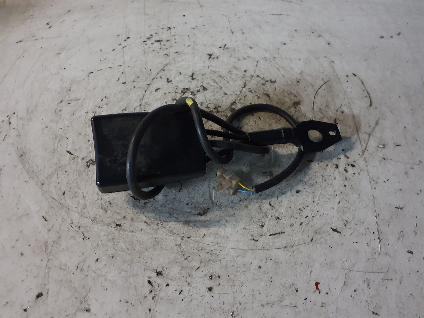 PRETENSOR DE CINTO MERCEDES-BENZ C-CLASS (W203) | 00 - 07 Imagem-2