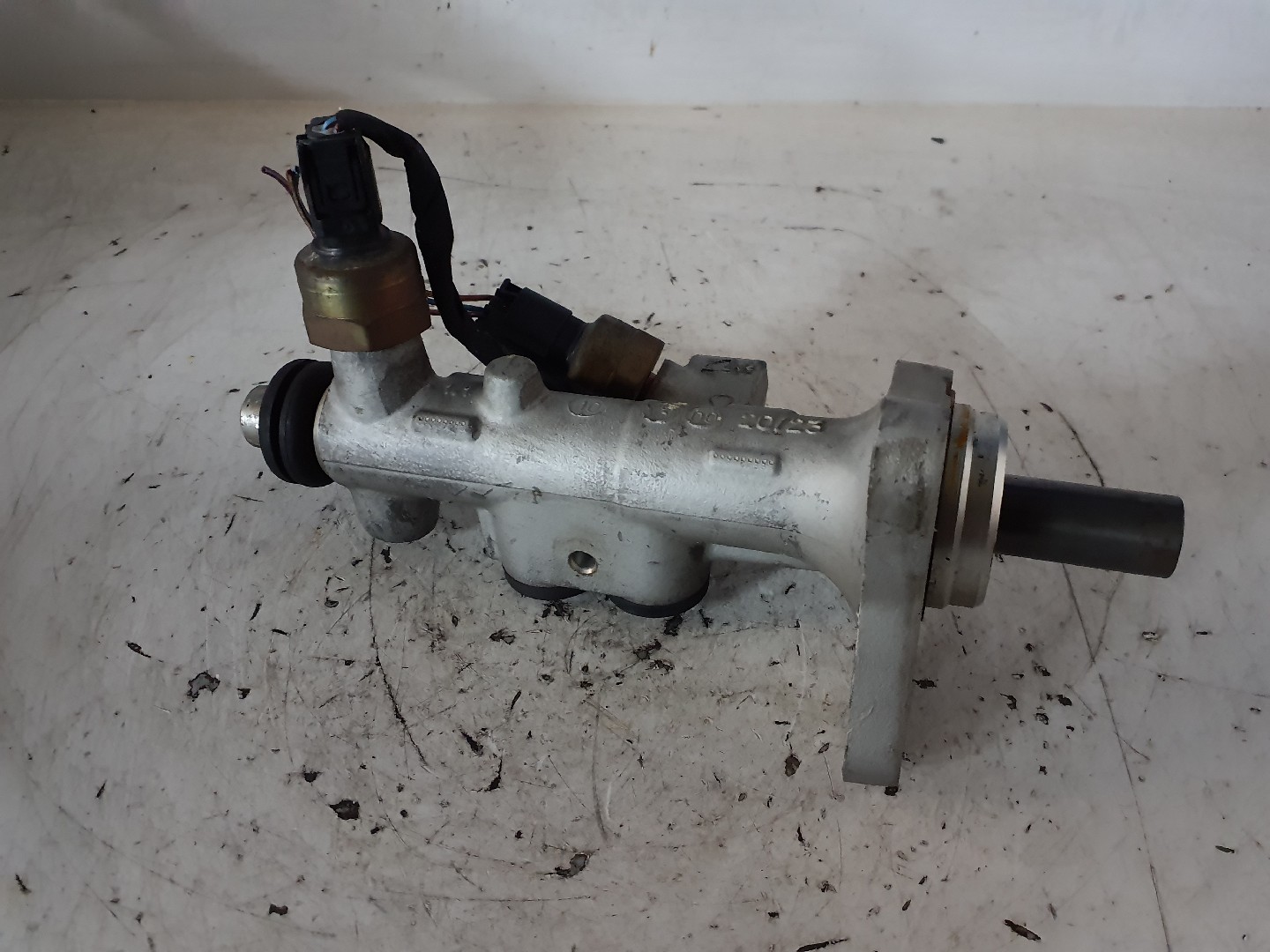 BOMBA DE TRAVÃO MERCEDES-BENZ C-CLASS (W203) | 00 - 07