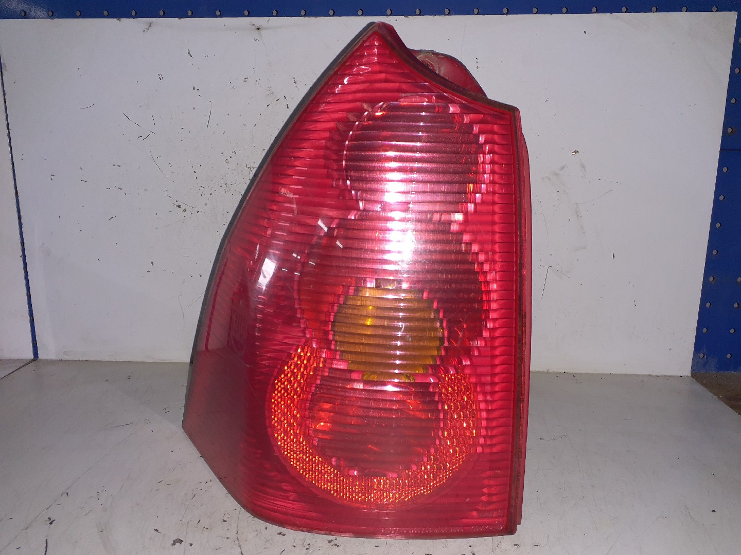 FAROLIM MALA ESQ. PEUGEOT 307 