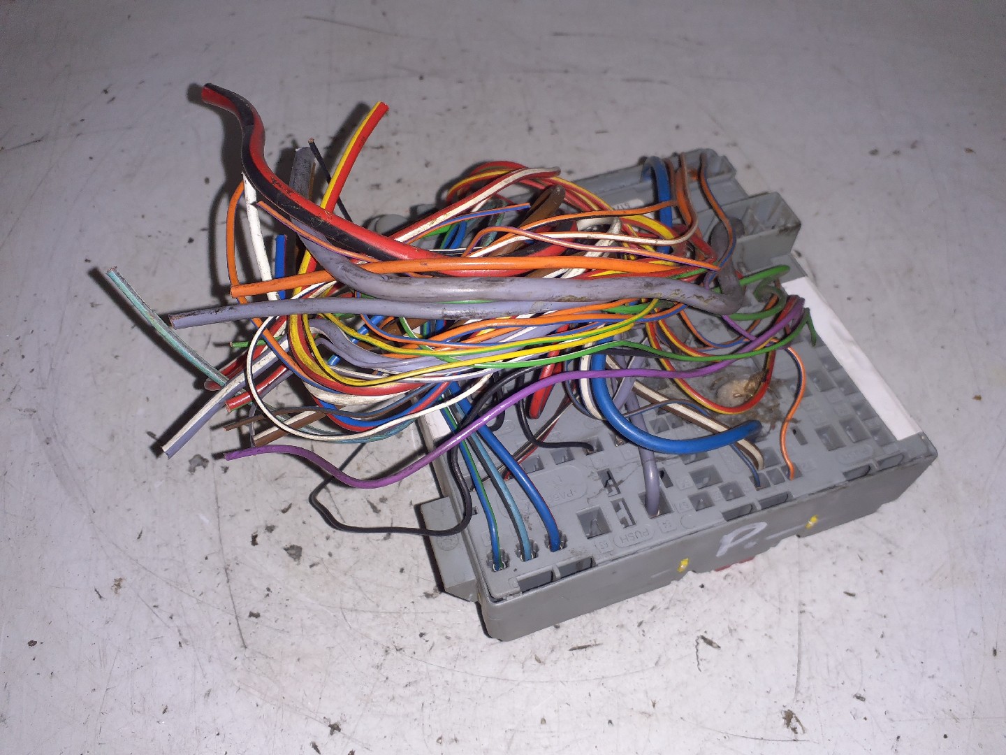 CAIXA DOS FUSIVEIS PEUGEOT BIPPER (AA_) | 08 -  Imagem-1