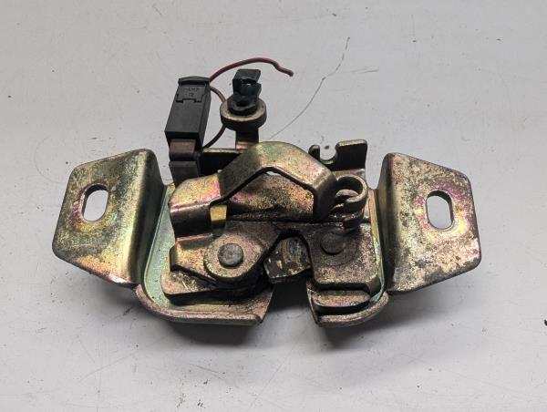 FECHO DA MALA MITSUBISHI COLT IV (CA_A) | 92 - 96