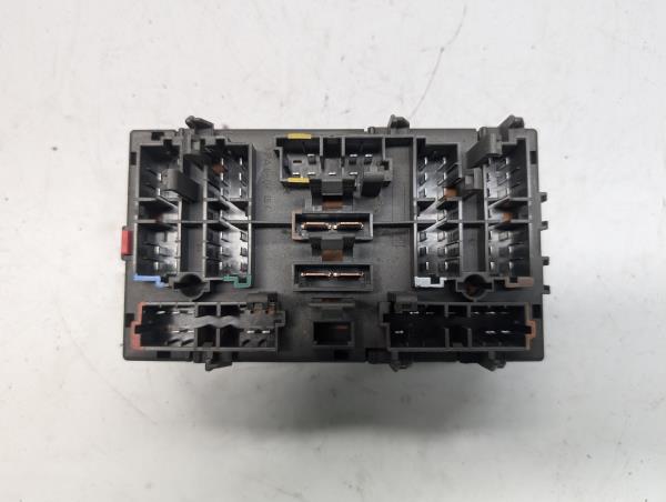 CAIXA FUSÍVEL PEUGEOT 306 (7B, N3, N5) | 93 - 03