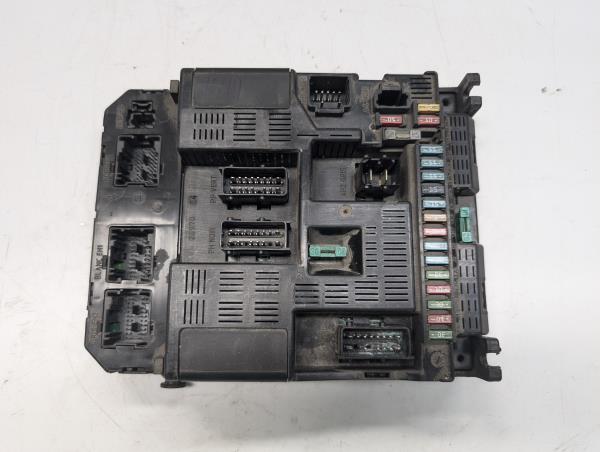 CAIXA DOS FUSIVEIS PEUGEOT 307 (3A/C) | 00 - 12