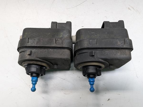 MOTORES DAS OTICAS RENAULT CLIO S576 B5
