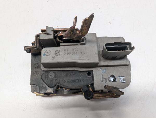 FECHO DA PORTA FRENTE DTO CITROEN XSARA Break (N2) | 97 - 10