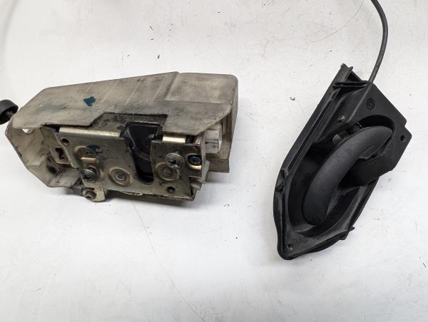 FECHO DA PORTA FRENTE ESQ. FORD KA (RB_) | 96 - 08
