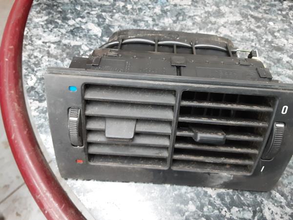 SAIDAS DE AR BMW 5 (E60) | 01 - 10