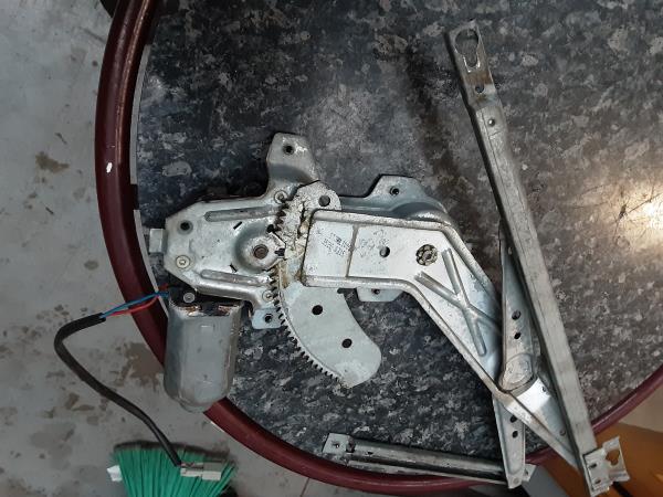 ELEVADORES ELETRICOS ROVER 400 (RT) | 95 - 00