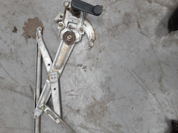 ELEVADOR FRENTE DIR MANUAL TOYOTA COROLLA (_E9_) | 87 - 94