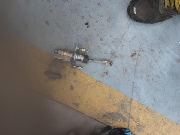 BOMBA EMBRAIAGEM (147007).