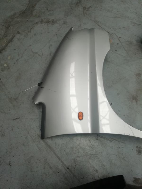 GUARDA LAMAS DTO HYUNDAI H1 l 98-04
