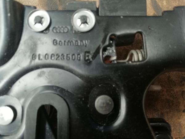 FECHO DE CAPOT AUDI A6 (4A2, C4) | 94 - 97 Imagem-1