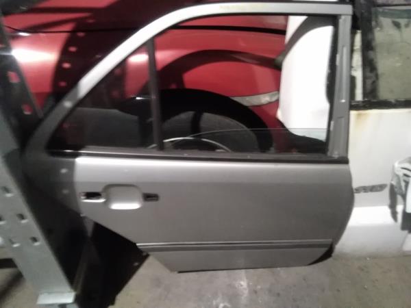 PORTA TRÁS DIREITA MERCEDES-BENZ 1850 | 93 - 06 