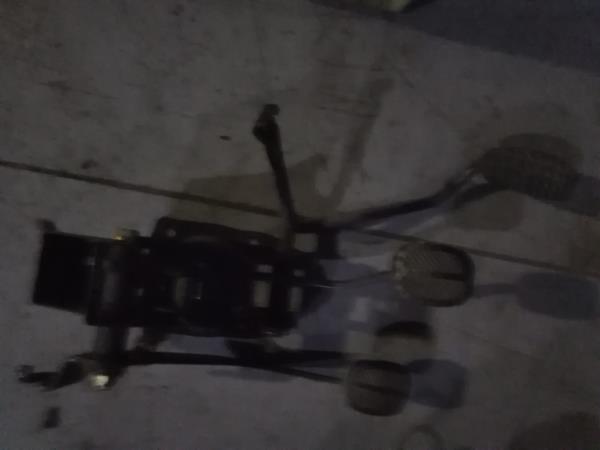 CONJUNTO PEDAIS FIAT SEICENTO / 600 (187_) | 97 - 10