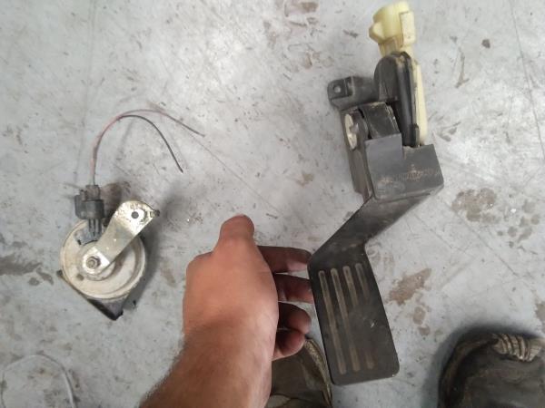 PEDAL DO ACELARADOR FORD FOCUS (DAW, DBW) | 98 - 09
