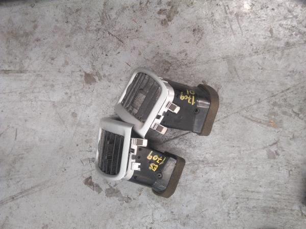 SAIDAS DE AR SKODA 5J