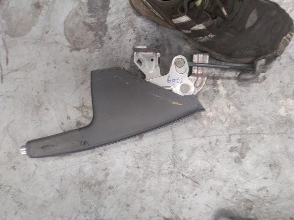 TRAVAO DE MAO SKODA 5J