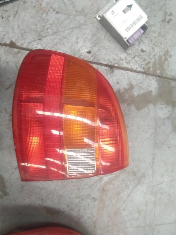 FAROLIM MALA ESQ. OPEL ASTRA F (T92) | 91 - 98 Imagem-1