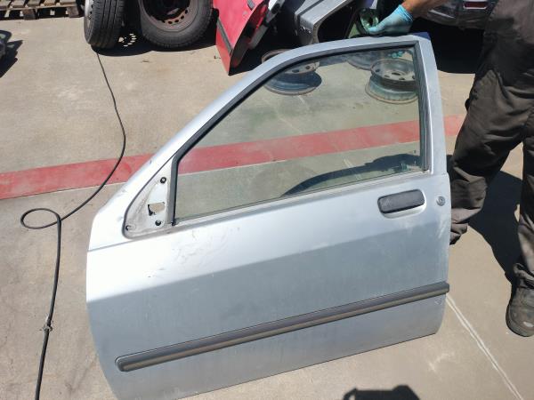PORTA FRENTE ESQUERDA RENAULT CLIO (557K0F)