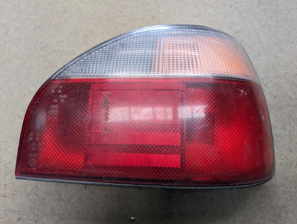 FAROLIM MALA DIR. NISSAN SUNNY III Caixa (Y10) | 90 - 00