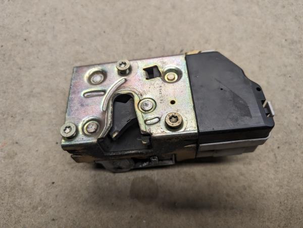 FECHO DA PORTA FRENTE ESQ. CITROEN C5 II Break (RE_) | 04 - 