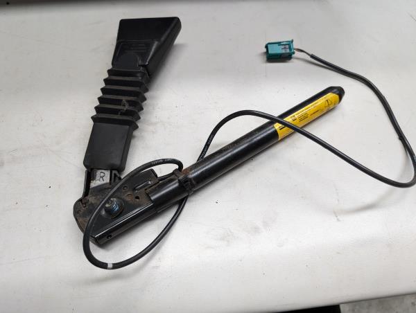 PRETENSOR DE CINTO OPEL CORSA C (X01) | 00 - 09