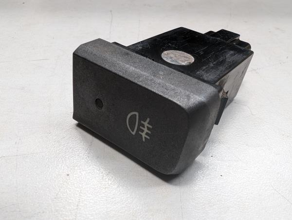 BOTOES NEVOEIRO HYUNDAI ACCENT II três volumes (LC) | 99 - 17