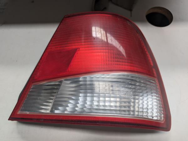 FAROLIM MALA DIR. HYUNDAI ACCENT II três volumes (LC) | 99 - 17