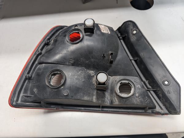 FAROLIM MALA DIR. HYUNDAI ACCENT II três volumes (LC) | 99 - 17 Imagem-1