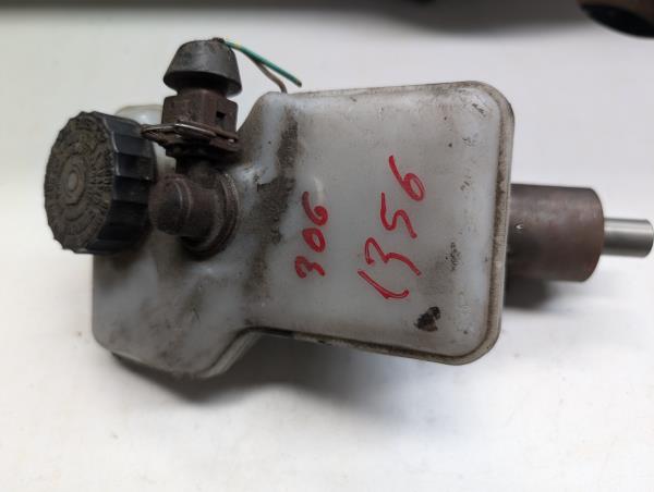 BOMBA DE TRAVÃO PEUGEOT 306 (7B, N3, N5) | 93 - 03