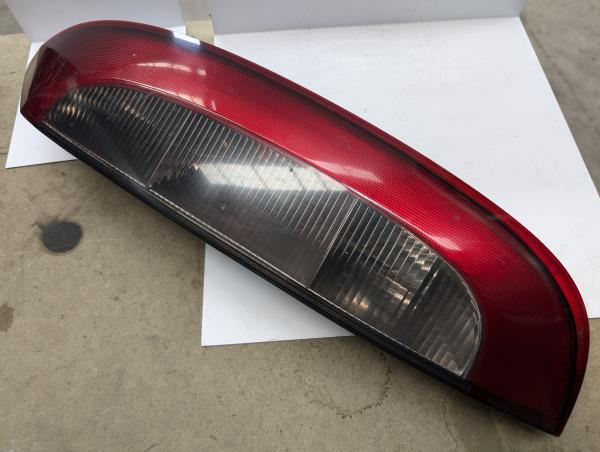 FAROLIM MALA DIR. OPEL CORSA C Caixa (X01) | 00 - 12