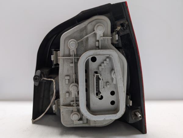 FAROLIM MALA ESQ. VOLKSWAGEN POLO (9N_) | 01 - 14 Imagem-1