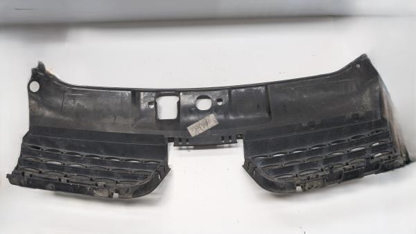 GRELHA DA FRENTE RENAULT CLIO II Caixa (SB0/1/2_) | 98 - 