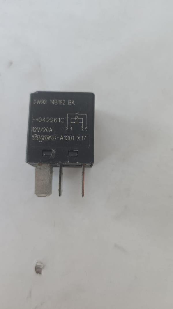 RELÉ FORD FOCUS (DAW, DBW) | 98 - 09